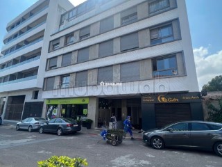 Très bel appartement en location à CIL Hay Salam. 1 chambre. Salon traditionnel et porte blindée - Appartement à vendre - Casablanca