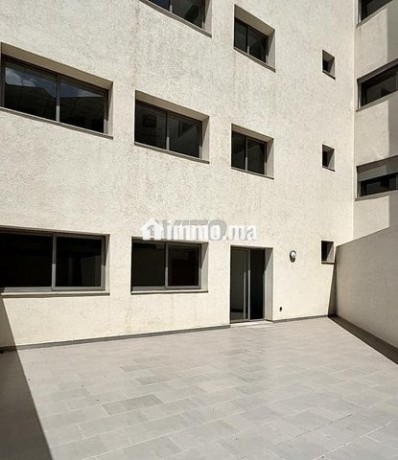 des-plateaux-de-bureaux-big-2