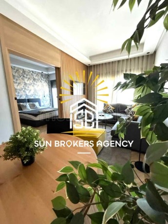 tres-joli-studio-au-cil-moderne-big-0