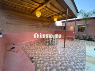 Magnifique villa à louer pour vos vacances à Tahannaout. 3 chambres. Places de parking et beau jardin - Villa à vendre - Autre