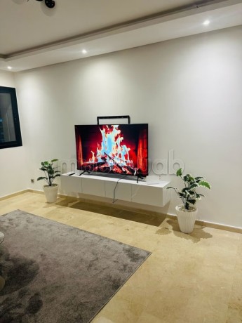 tres-belle-appartement-a-prestigia-hay-riad-big-9