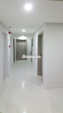 126-bd-danfa-bureaux-de-haut-standing-big-13