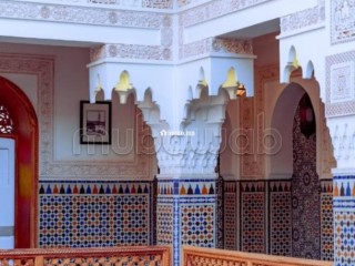 Riad de Prestige à 10 Minutes du Centre Ville – 12 Suites de Charme - Villa à vendre