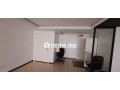 bureau-81m2-a-louer-bd-de-bourgogne-small-2
