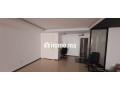bureau-81m2-a-louer-bd-de-bourgogne-small-4