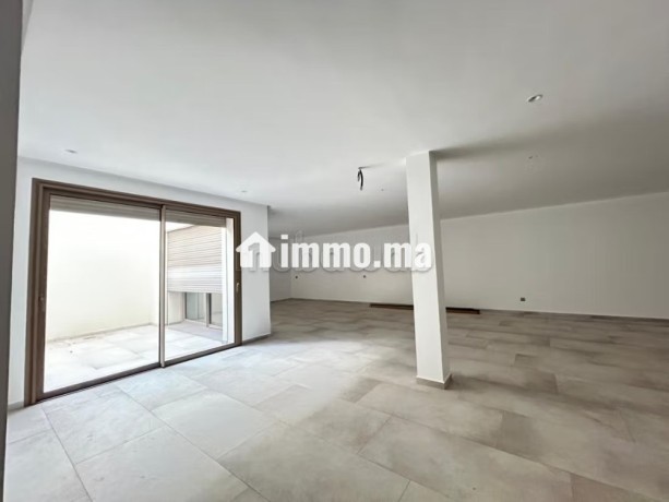 a-louer-tres-belle-villa-neuve-a-hay-riad-big-14