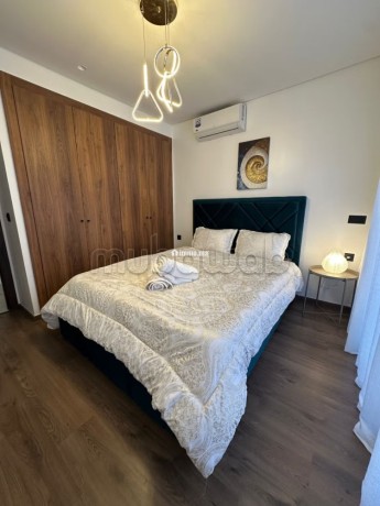 location-dun-appartement-a-bourgogne-ouest-1-chambre-parking-et-ascenseur-big-4