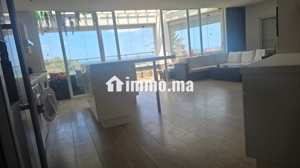 Bel appartement en location à Dar Bouazza.
Surface totale 143 m².
Bien meublé - Location Immobilier - Dar Bouazza - photo 5