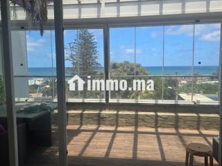 Bel appartement en location à Dar Bouazza.
Surface totale 143 m².
Bien meublé - Appartement à louer - Dar Bouazza