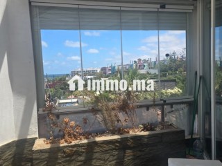 Bel appartement en location à Dar Bouazza.
Surface totale 143 m².
Bien meublé - Appartement à louer - Dar Bouazza