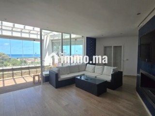 Bel appartement en location à Dar Bouazza.
Surface totale 143 m².
Bien meublé - Appartement à louer - Dar Bouazza