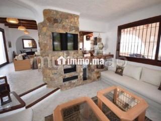 Spacieuse villa front mer à puerto marina, mdiq - Villa à vendre