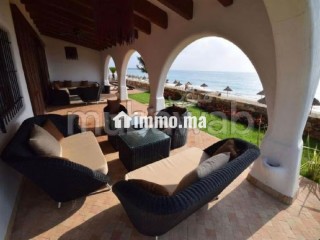 Spacieuse villa front mer à puerto marina, mdiq - Villa à vendre