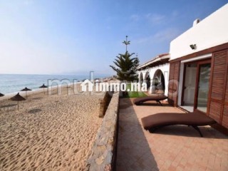 Spacieuse villa front mer à puerto marina, mdiq - Villa à vendre
