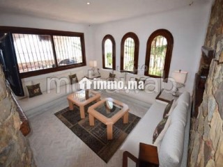 Spacieuse villa front mer à puerto marina, mdiq - Villa à vendre