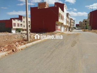 بقعة تجارية للبيع مساحتها 105م - Terrain à vendre - El Hajeb