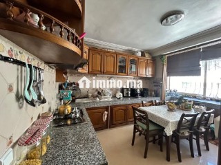 Bel appartement, Quartier 2 Mars - Appartement à vendre - Casablanca