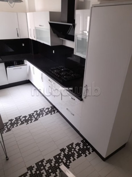 Appartement vide avec terrasse Haut Agdal - Location Immobilier - Rabat - photo 3