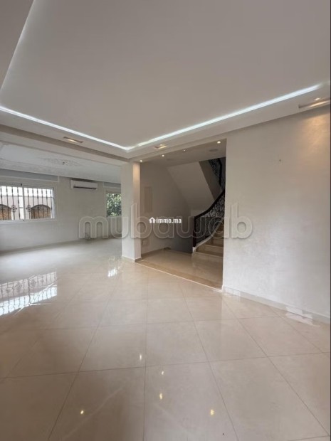 Superbe maison à louer à Moujahidine. 12 grandes pièces. Garage et terrasse - Location Immobilier - Tanger - photo 1