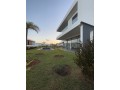 location-villa-moderne-vide-small-0