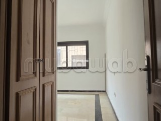 Vente d'un bel appartement à Route de Fez. Surface de 85 m². Piscine - Appartement à vendre - Marrakech