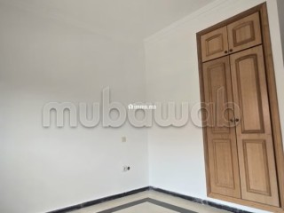 Vente d'un bel appartement à Route de Fez. Surface de 85 m². Piscine - Appartement à vendre - Marrakech