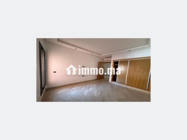 un-bel-appartement-pour-la-location-longue-duree-big-9