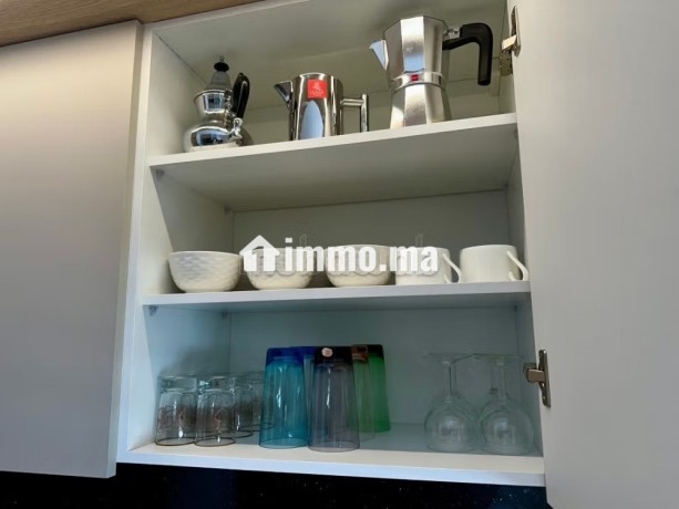 location-dun-appartement-a-oasis-6-pieces-confortables-parking-et-jardin-big-11