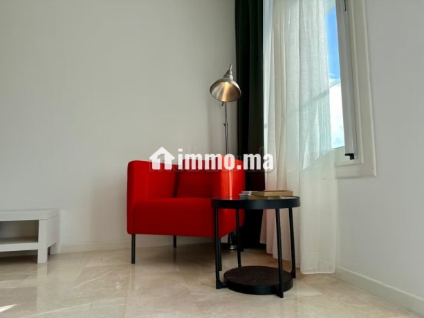 location-dun-appartement-a-oasis-6-pieces-confortables-parking-et-jardin-big-13