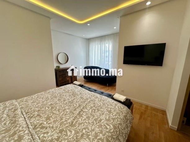 location-dun-appartement-a-oasis-6-pieces-confortables-parking-et-jardin-big-15