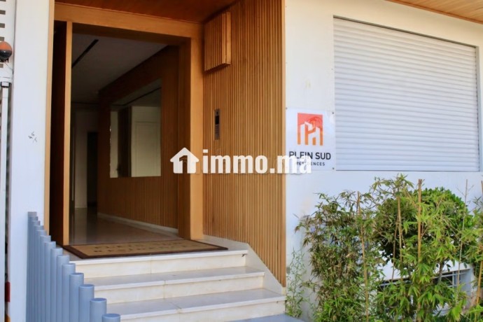 location-dun-appartement-a-oasis-6-pieces-confortables-parking-et-jardin-big-17