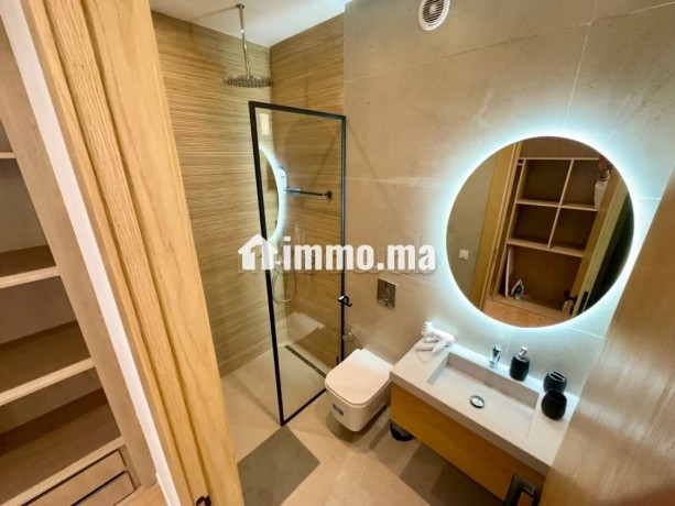 location-dun-appartement-a-oasis-6-pieces-confortables-parking-et-jardin-big-7