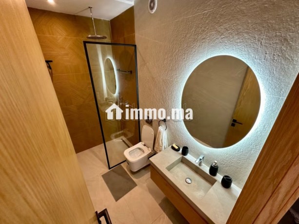 location-dun-appartement-a-oasis-6-pieces-confortables-parking-et-jardin-big-8