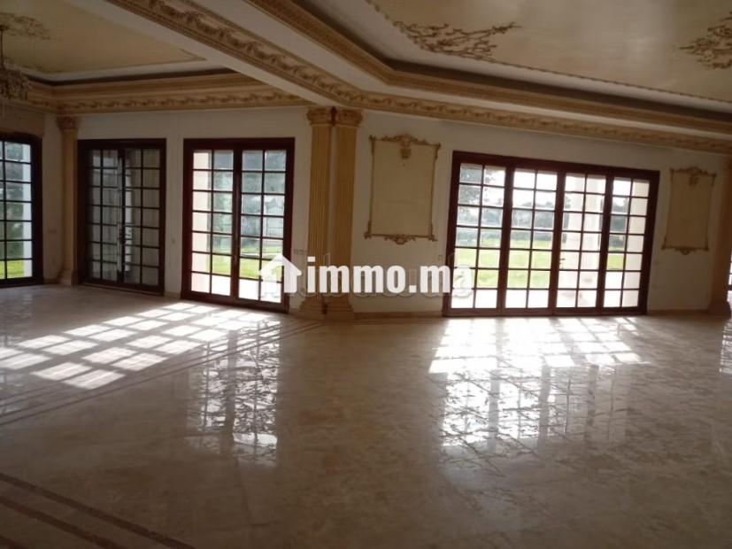 À Louer, Villa de prestige à usage de bureaux - Location Immobilier - Rabat - photo 6