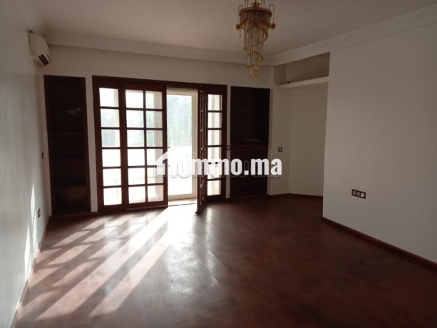 a-louer-villa-de-prestige-a-usage-de-bureaux-big-7