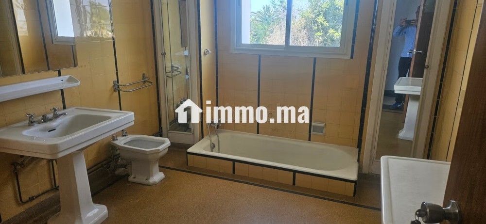 EXCLUSIF: Villa unique art déco ambassade ou bureau - Location Immobilier - Rabat - photo 4