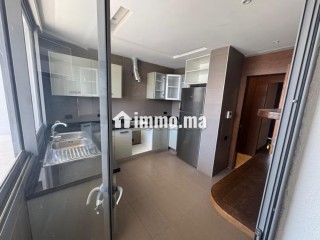 Très bel appartement en location à Souissi.
Surface de 195 m² - Appartement à louer - Rabat