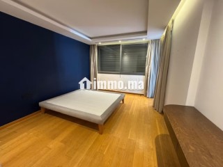 Très bel appartement en location à Souissi.
Surface de 195 m² - Appartement à louer - Rabat