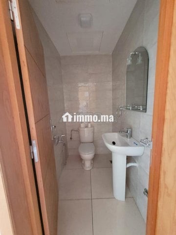 Bureau d'Angle de 90m² en Location à Agadir Bay - Location Immobilier - Agadir - photo 4