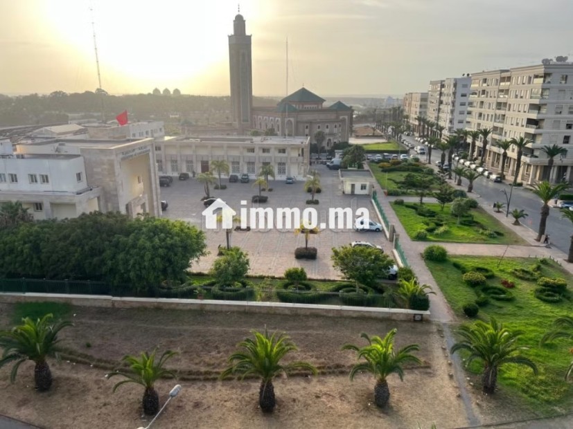 Bureau de 90m au 5eme étage - Location Immobilier - Mohammedia - photo 1