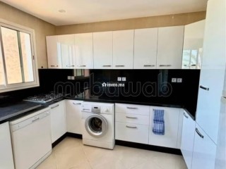 Bel appartement à vendre à Sidi Bouzid.
Superficie 95 m².
Bien meublé - Appartement à vendre - Autre