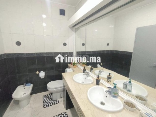 appartement-terrasse-meuble-140m-maarif-romandie-big-18