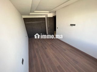 Location apprt 3 ch vide a oisis 10,000 dh - Appartement à louer - Casablanca