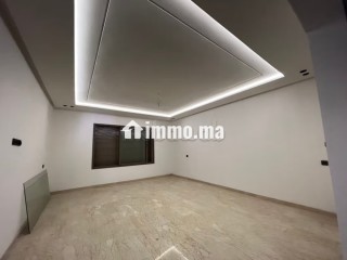 Location apprt 3 ch vide a oisis 10,000 dh - Appartement à louer - Casablanca