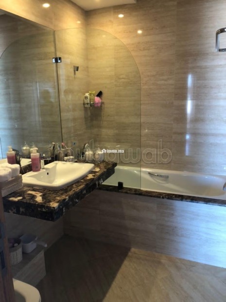 Superbe appartement à louer à Dar Bouazza. 3 pièces. Piscine, climatisation - Location Immobilier - Dar Bouazza - photo 5