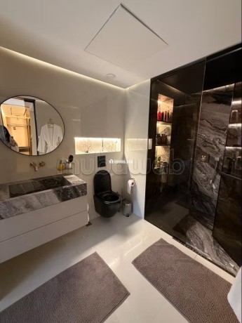 appartement-luxueux-en-location-5-pieces-confortables-big-11