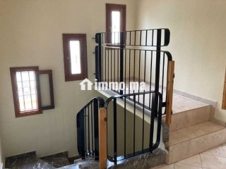 villa-residentielle-zone-commerciale-a-hay-riad