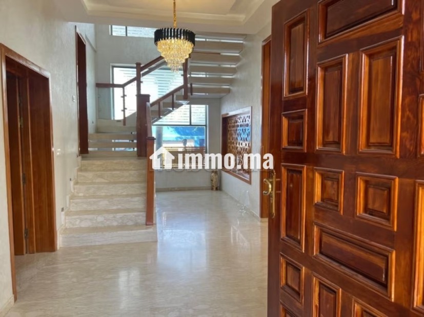 Somptueuse villa à louer à Route d'Agadir Essaouira. 5 chambres agréables. Meublé - Location Immobilier - Marrakech - photo 1
