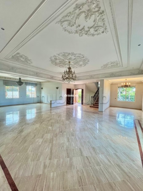 À LOUER Magnifique Villa d’angle avec jardin au quartier laymoun - Location Immobilier - Casablanca - photo 1