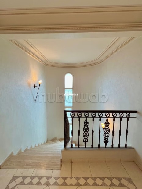 À LOUER Magnifique Villa d’angle avec jardin au quartier laymoun - Location Immobilier - Casablanca - photo 5